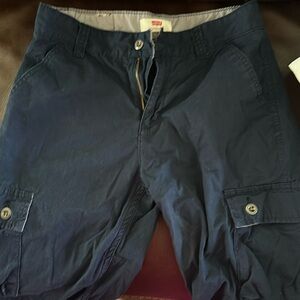 Levi cargo shorts